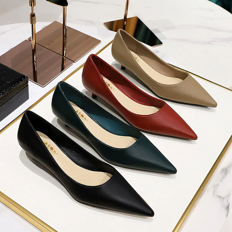 ファッションポインテッドトゥミッドヒールシューズ 4 センチ - Shoe Tree のレビューと価格